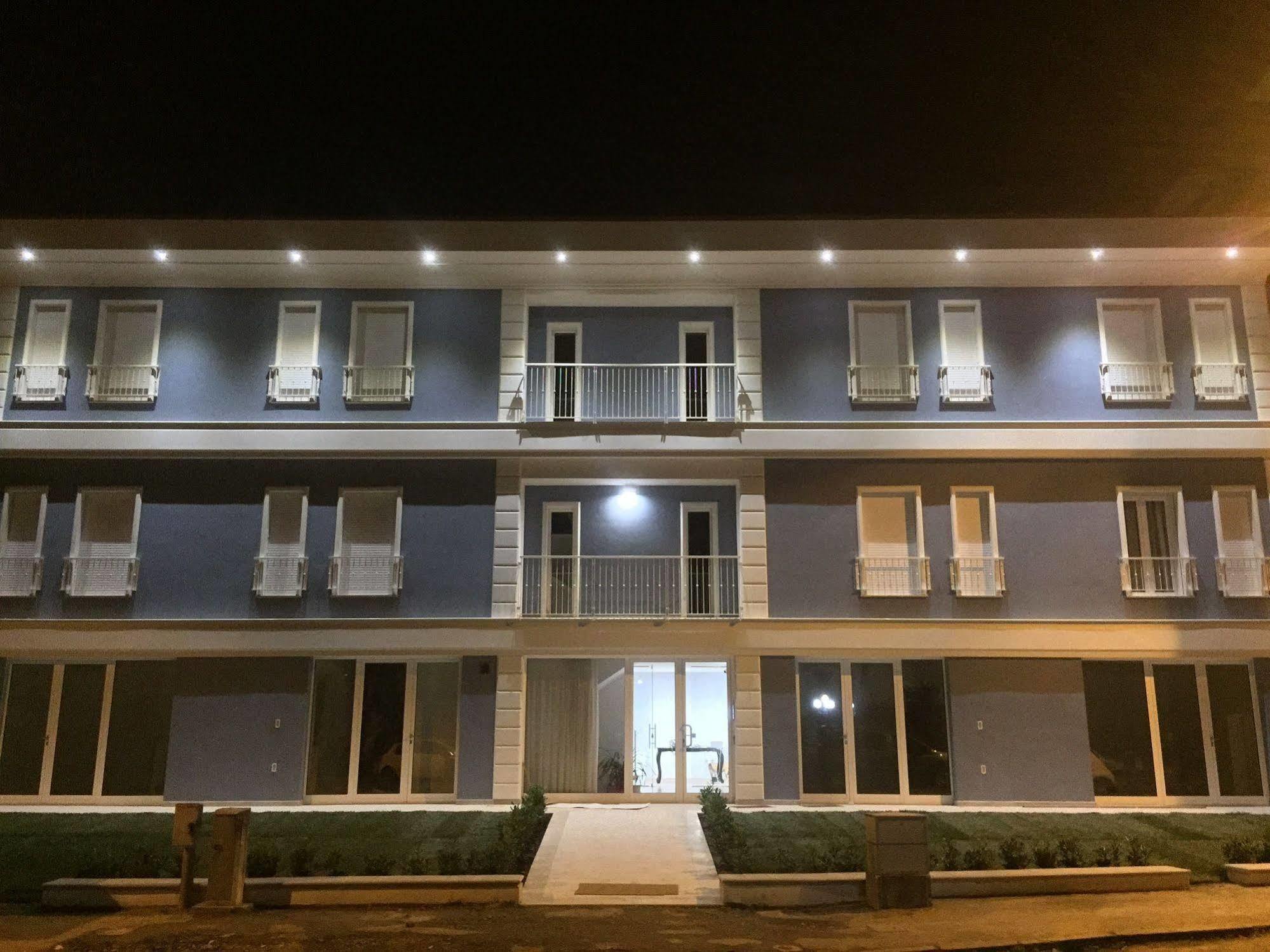 Aparthotel Le Dimore Del Borgo 3*